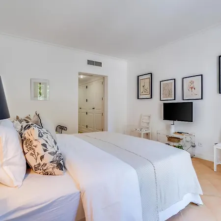 Apartment Cypress